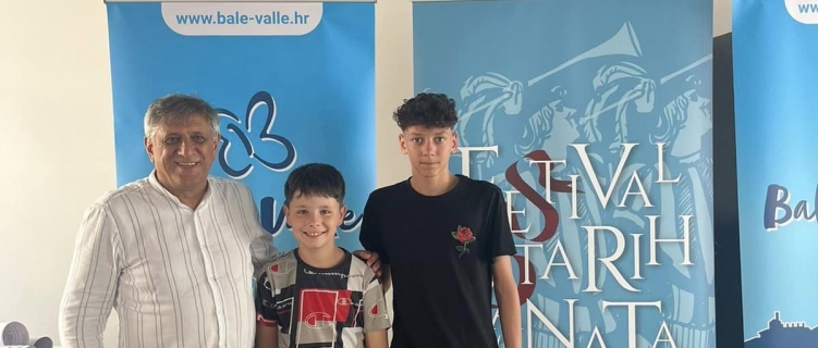 Uspješni mladi sportaši na prijemu kod načelnika