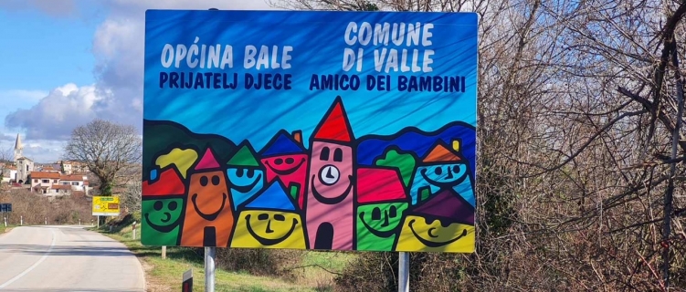 Na ulazima u Bale postavljene table Općina Bale-prijatelj djece